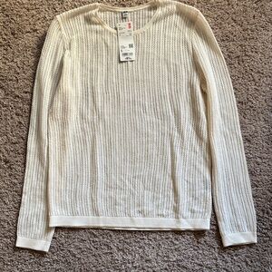 Uniqlo White Sweater New With Tags